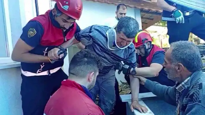 Sivas'ta sağır ve dilsiz adam su kuyusundan kurtarıldı