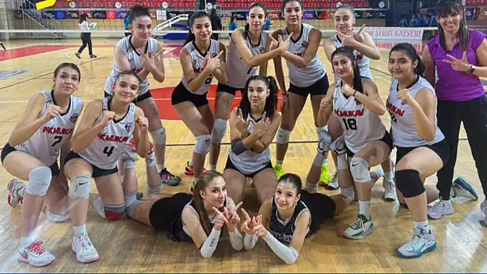 Yıldız kızlar ilk maçta fark yaptı