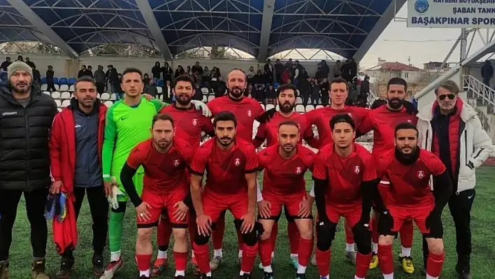 Özvatanspor liderliği pekiştirdi!