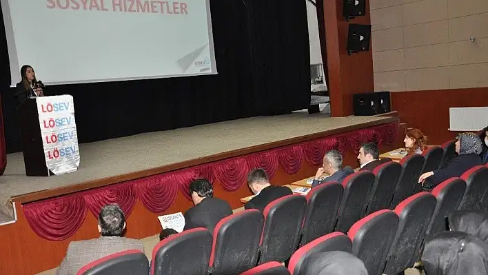LÖSEV Develi'de bilgilendirme semineri düzenledi