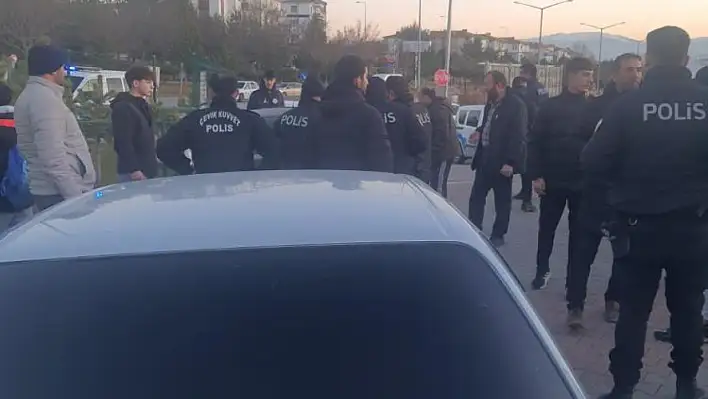 Flaş: Futbolcular bıçaklandı!