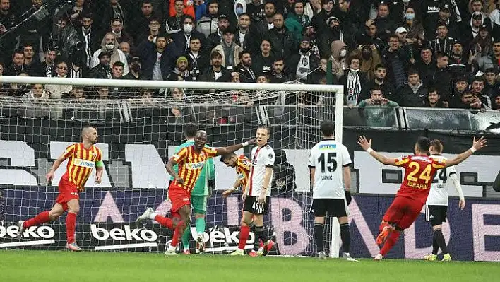 Thiam gollerine devam ediyor
