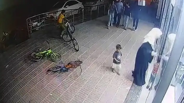 Beğendi, denedi, çaldı!