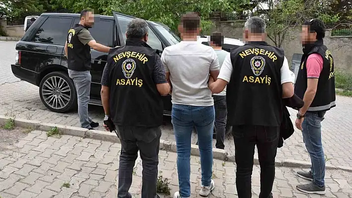 Masaj salonuna fuhuş operasyonu