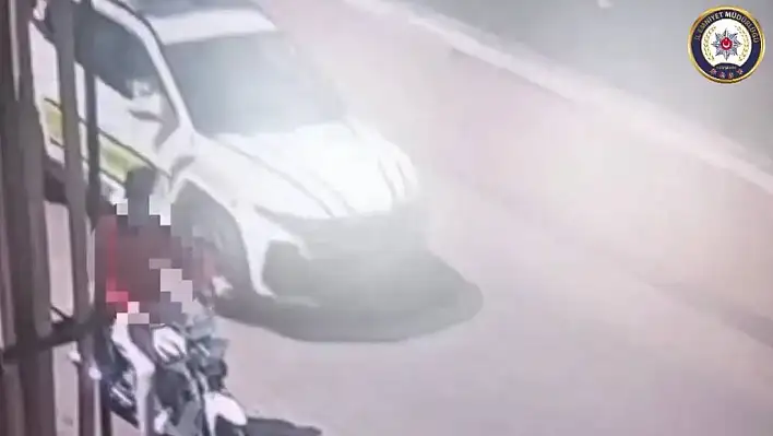 Maskeyi ağzına değil, plakaya taktı bakın ne kadar ceza yedi