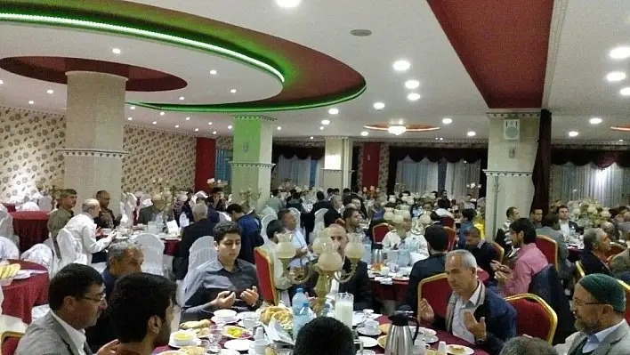 Mazlumder iftarında Asrı-Saadet konuşuldu