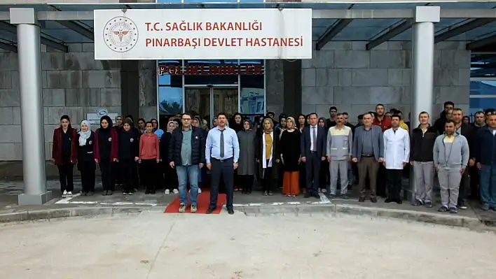 Mehmetçiğe destek için mesaiye İstiklal Marşı ile başladılar