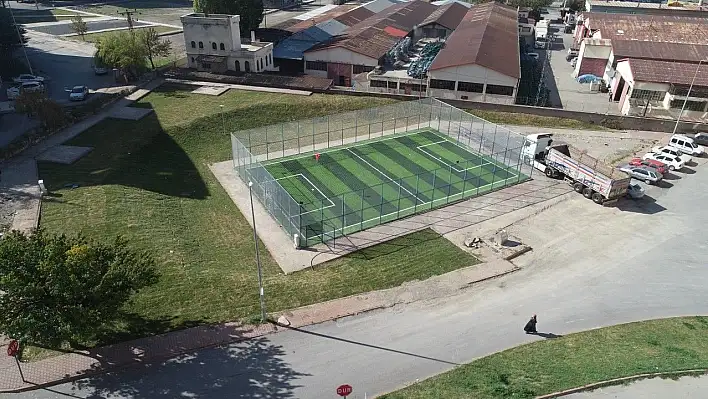 Melikgazi, 7 adet futbol sahası yaptı