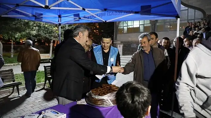 Melikgazi Belediye Başkanı Dr. Mustafa Palancıoğlu, İldem Halkı ile Sohbet Etti
