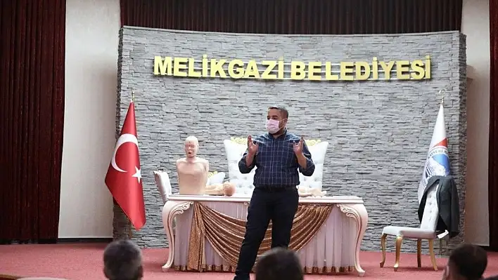 Melikgazi Belediye Personeline İlk Yardım Eğitimi