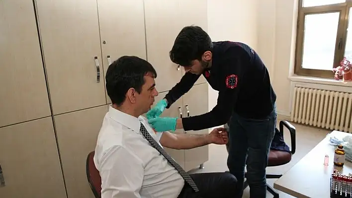 Melikgazi Belediyesi çalışanları sağlık taramasında