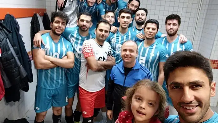 Melikgazi Belediyespor şampiyonluğa koşuyor