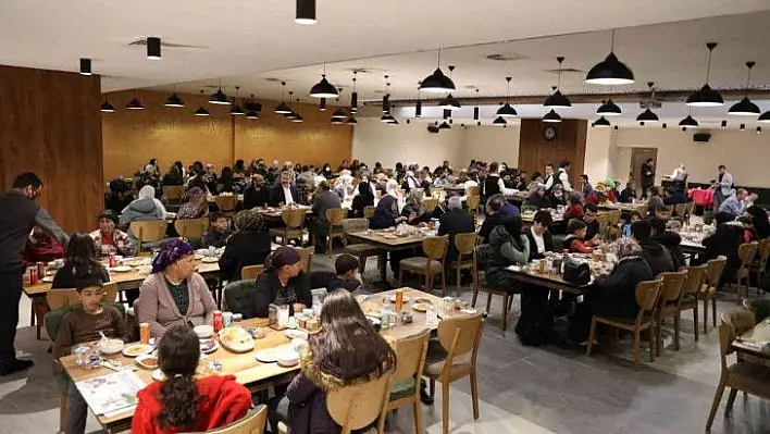 Melikgazi'de 'Dünya Yetimler Günü' iftarı