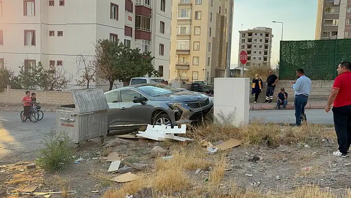 Melikgazi'de panik anları: Kaza, yangın, trafo!