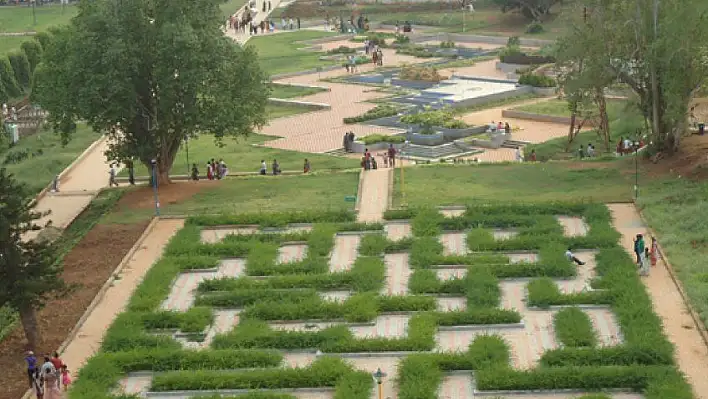 Melikgazi'den labirent parklar geliyor