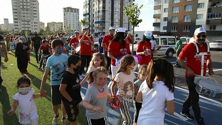 Melikgazi'den parklarda açık hava konseri