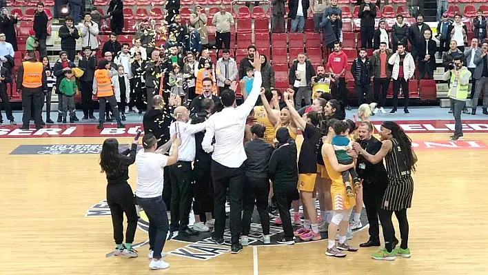 Melikgazi Kayseri Basketbol kümede kaldı