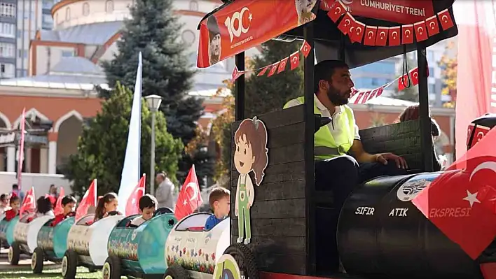 Çocuklar sizin için tren kalkıyor