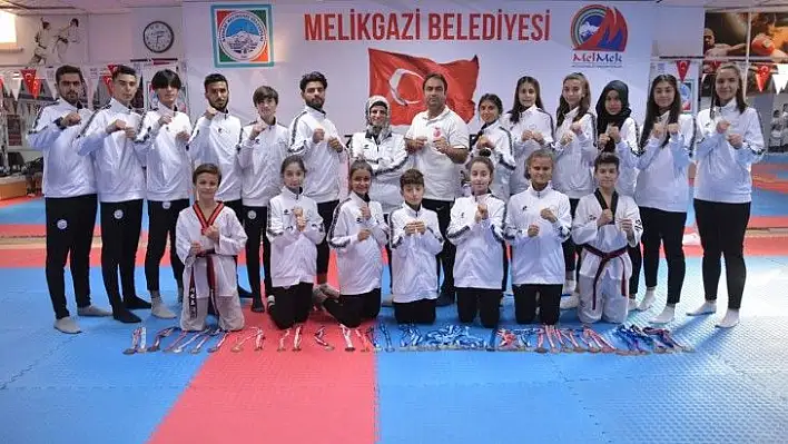 Melikgazi Taekwondo Takımı başarıdan başarıya koşuyor