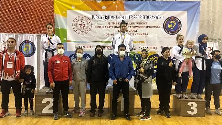 Melikgazi Taekwondo Takımı  şampiyon oldu