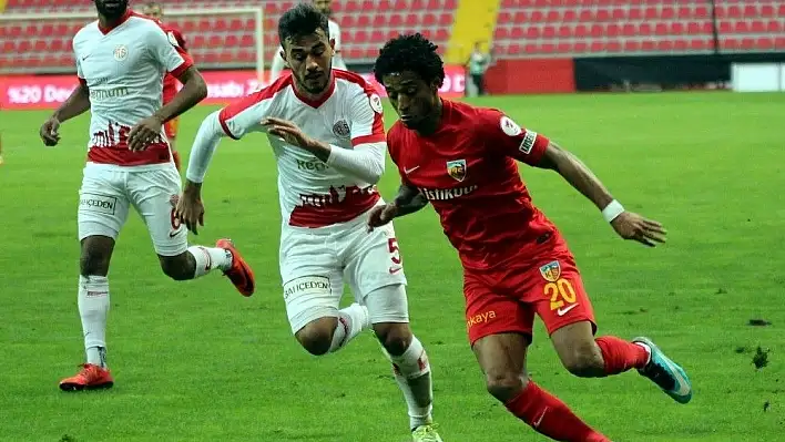 Mendes Kayserispor tarihine geçti
