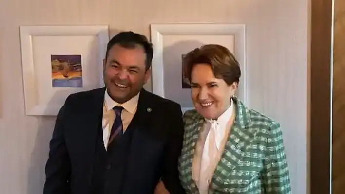 Meral Akşener'den Göker Gözütok'a: Anam Avşar, akrabayız