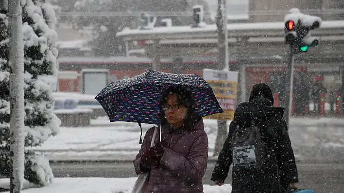 Meteoroloji saat verdi! Kayseri'ye kuvvetli yağış geliyor