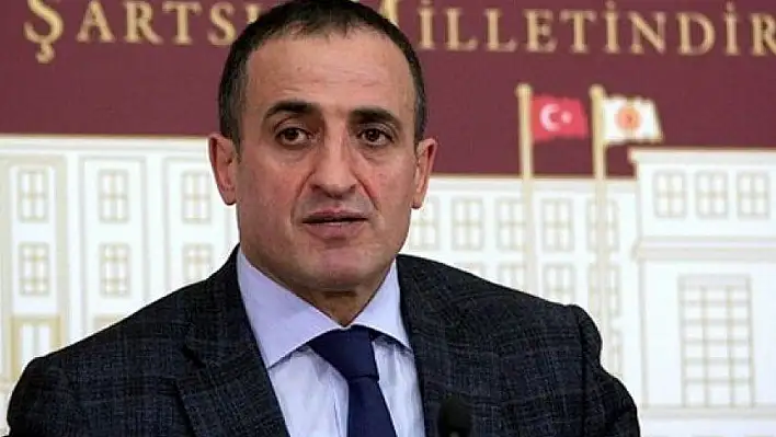 MHP'de Atilla Kaya istifa etti