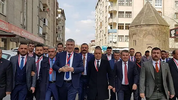 MHP'den Cumhurbaşkanı Erdoğan'a karşılama