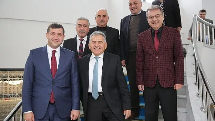 MHP İl Başkanı Ersoy, Melikgazi Belediye Başkanı Büyükkılıç'ı ziyaret etti