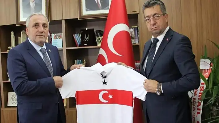 MHP İl Başkanına anlamlı hediye!