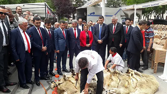 MHP İl Başkanlığı 27'nci Dönem Milletvekili Adayları için kurban kesti