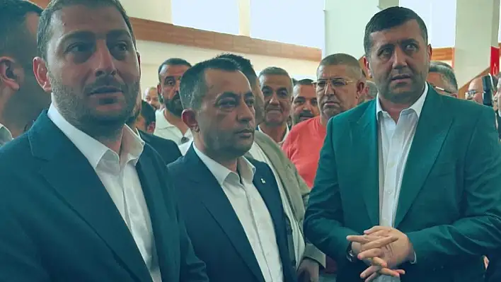 MHP'li Başkan baba oldu: Oğluna verdiği isim yürekleri burktu!