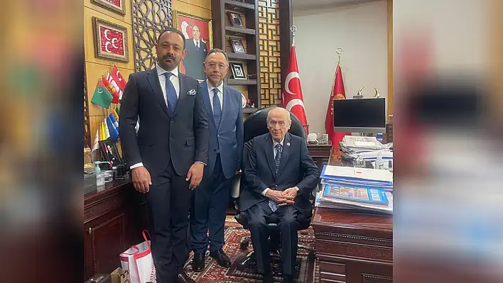 MHP'li isim oğluyla Bahçeli'yi ziyaret etti: Daha iyi gördük