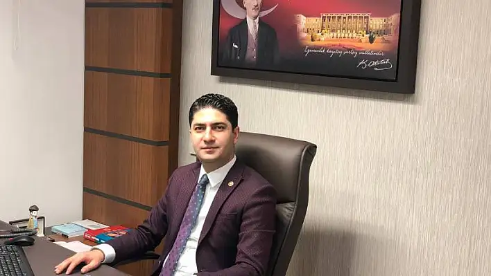 MHP'li Özdemir, Bakana ilçelerdeki öğretmen açığını sordu