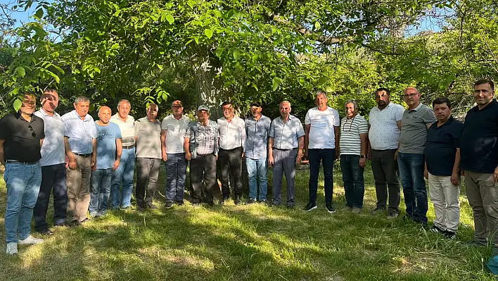 MHP'liler bahçede buluştu!