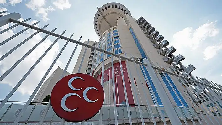 MHP'nin Kayserili iki ünlü isminden dikkat çeken 'kararname' çıkışı!