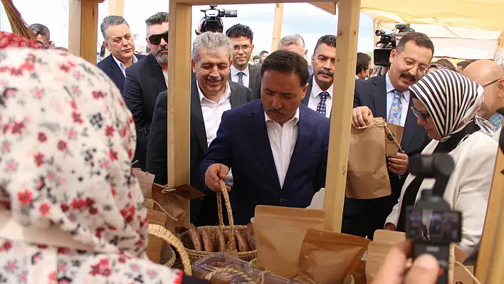 Millet Bahçesine bakın ne pazarı açıldı!