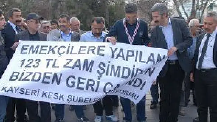 70 MİLYON AÇ VE YOKSUL 