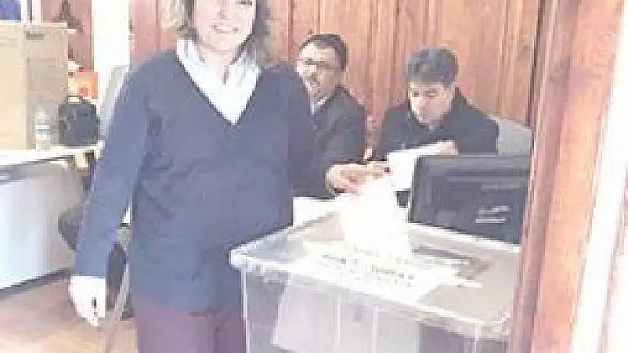 MİMARLAR'DAN BÜYÜKŞEHİR BELEDİYESİ'NE YARIŞMA TEPKİSİ VE SAHABİYE UYARISI:
