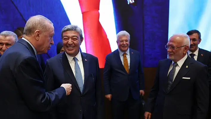 MKYK toplantısı sonrası dikkat çeken Kayseri sohbeti!