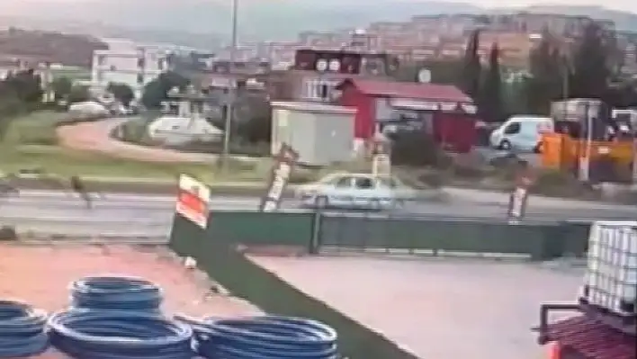 Motosiklet savruldu, sürücü ağır yaralandı