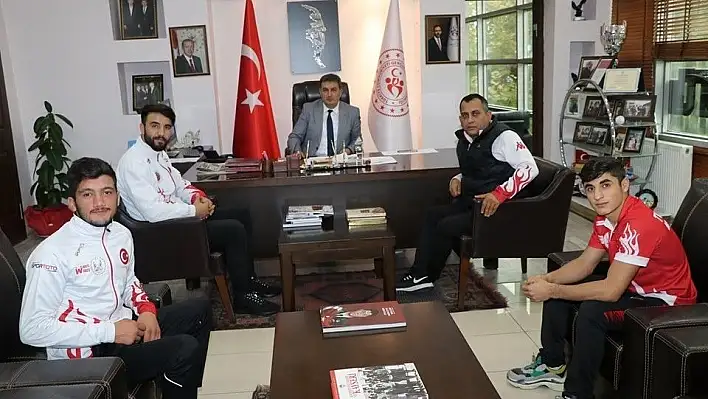 Muaythaicilerden Avrupa Şampiyonası öncesi Eskici'ye ziyaret
