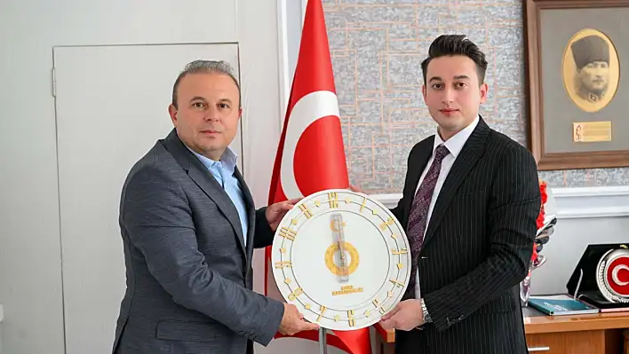 Müdür'den, Kaymakam'a ziyaret