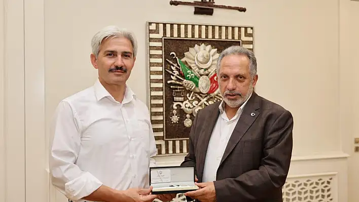 Müdür Elmalı'dan veda ziyareti