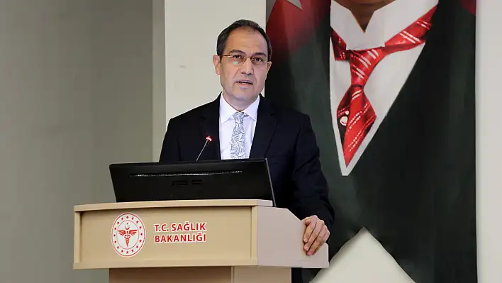 Müdür Erşan'dan dikkat çeken mesaj: Anne sütüyle beslenme bir ülke meselesidir!