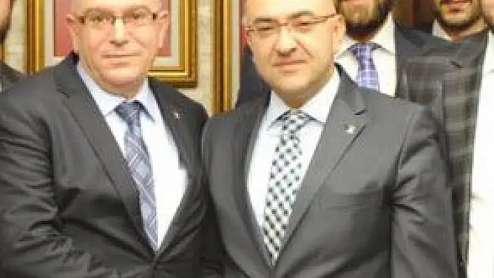 MURAT CAHİT CINGI DA ADAY ADAYI OLDU