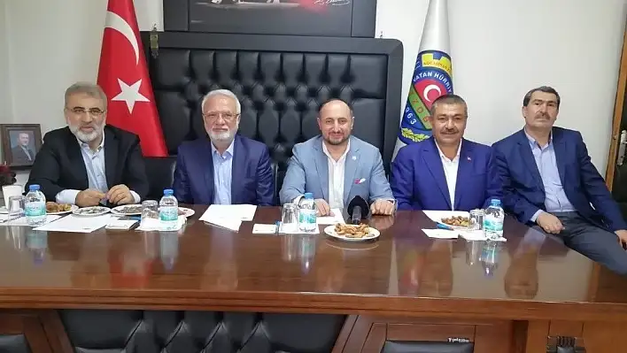 Mustafa Elitaş:'Tarımın sorunları belli ve biz hükümet nezdinde bu sorunları çözeceğiz'
