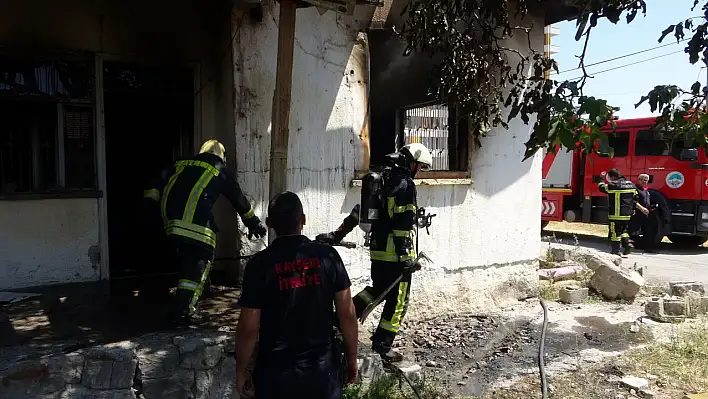 Müstakil evde çıkan yangın söndürüldü