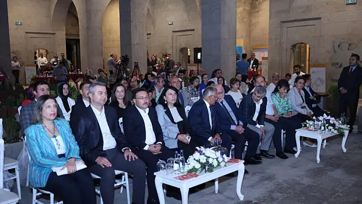 Müzikle şifa anlatıldı